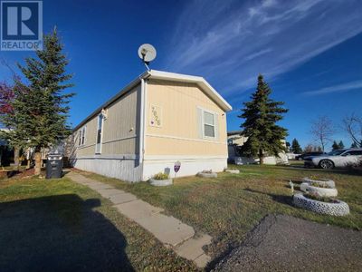 7826 97 Ave, House other with 2 bedrooms, 2 bathrooms and 2 parking in Peace River AB | Image 3