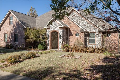 6110 W Persimmon St, Fayetteville, AR, 72704-7051 | Card Image