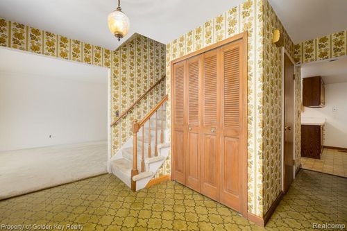 16310 Levan Rd, Livonia, MI, 48154-2036 | Card Image