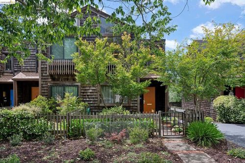 1340 Henry St, Berkeley, CA, 94709 | Card Image