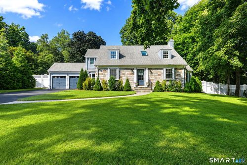 94 Jackson Rd, Hamden, CT, 06517-1610 | Card Image