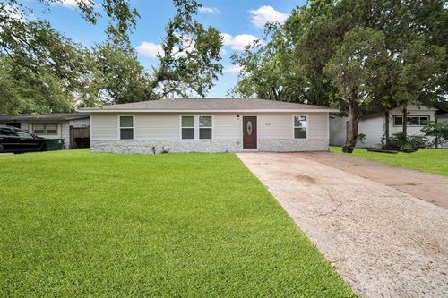 5822 Beldart St, Houston, TX, 77033-2204 | Card Image