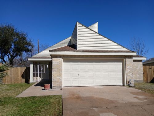 6103 Linnhaven Drive, Houston, TX, 77072 | Card Image