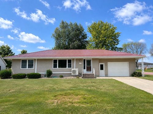 404 S Paffrath Ave, Springfield, MN, 56087-1131 | Card Image