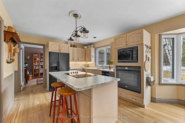 11 Mansfield Park Crt, House other with 5 bedrooms, 3 bathrooms and 10 parking in Port Perry ON | Image 27