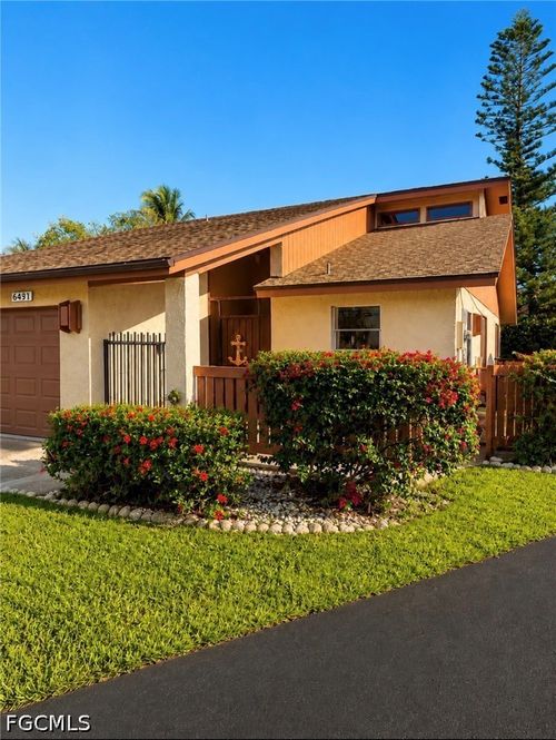 6491 Royal Woods Dr, FORT MYERS, FL, 33908-6195 | Card Image
