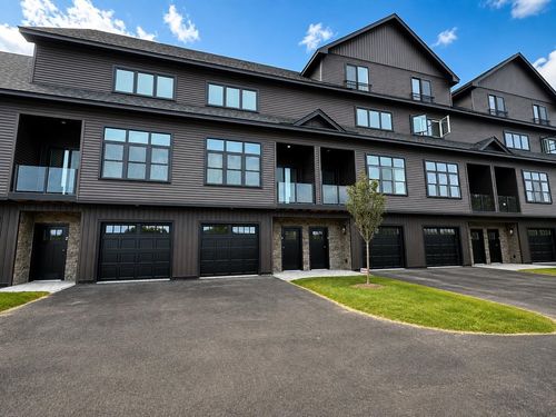 3-12 Cobblestone Ct, Laconia, NH, 03246-1886 | Card Image