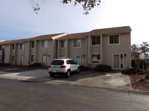 a1-951 Plantation Dr, Little River, SC, 29566-8063 | Card Image