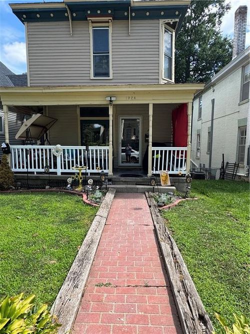 1924 Clay St, Saint Joseph, MO, 64501-2047 | Card Image