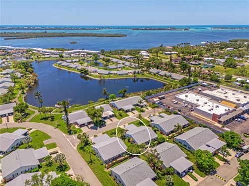 9505 Colonial Dr, BRADENTON, FL, 34210-1824 | Card Image