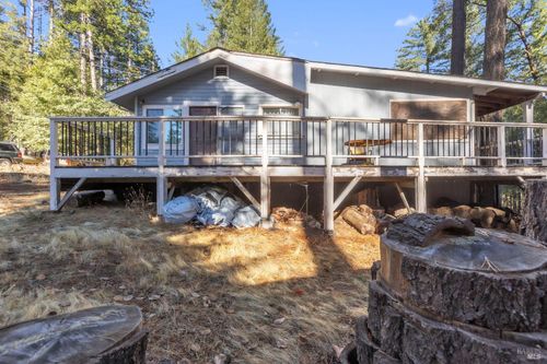 10324 Pinewood Way, Middletown, CA, 95461 | Card Image