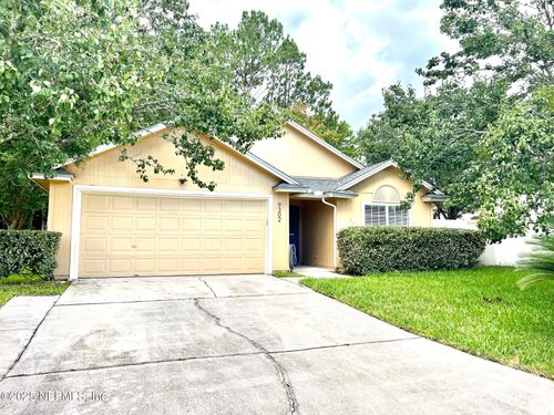 9302 Cumberland Station Dr, JACKSONVILLE, FL, 32257-5102 | Card Image