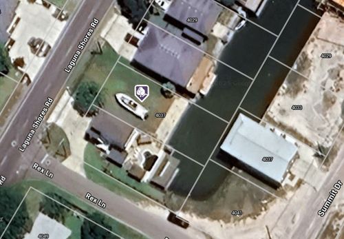 4037 Laguna Shores Rd, Corpus Christi, TX, 78418-3118 | Card Image