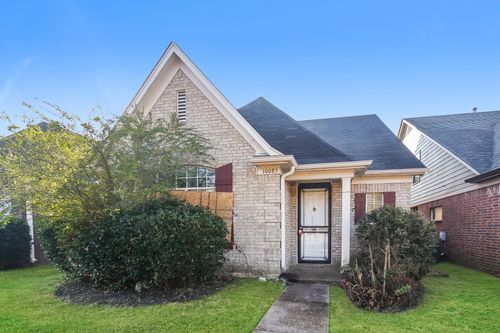 10085 Woodland Hills Dr, Cordova, TN, 38018-6649 | Card Image