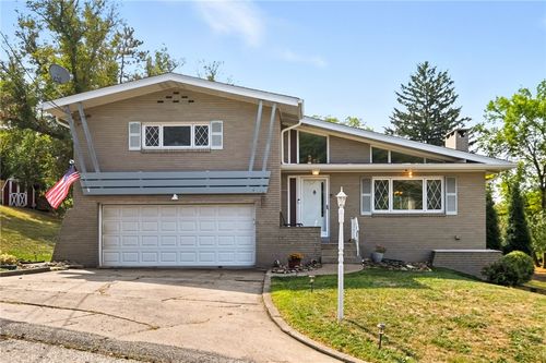 106 Vian Ave, Burgettstown, PA, 15021-1039 | Card Image