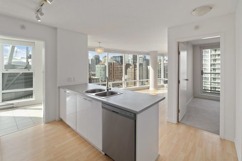 1503-111 W Georgia St, Vancouver, BC, V6E4M3 | Card Image