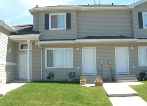 9605 91 St, Grande Prairie, AB, T8X1V2 | Card Image