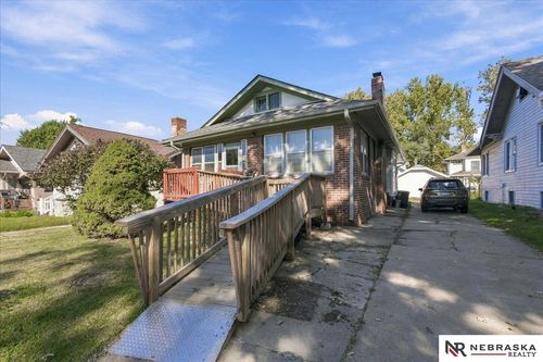 2428 Whitmore Street, Omaha, NE, 68112 | Card Image