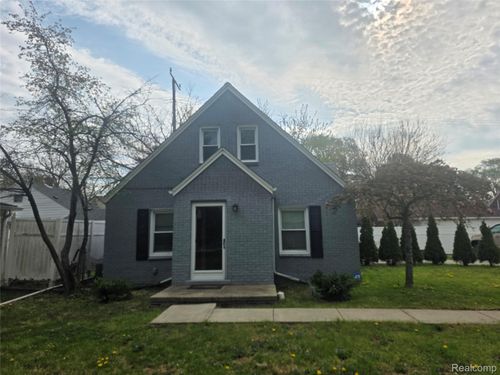 21958 Birchwood Ave, Eastpointe, MI, 48021-3822 | Card Image