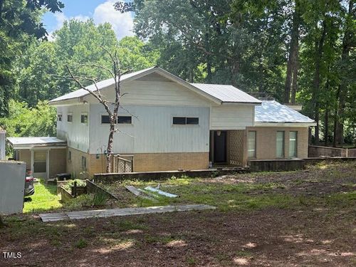 35 Windsor St, Goldston, NC, 27252-8715 | Card Image