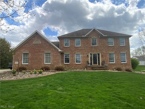 6922 Thornwood Street Nw, Canton, OH, 44718 | Card Image