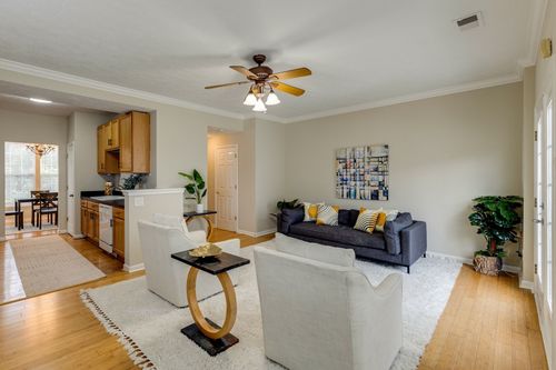 638 Saint Jules Ln, Nashville, TN, 37211-7043 | Card Image