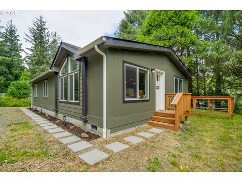 10220 7th St, Bay City, OR, 97107-9692 | Card Image