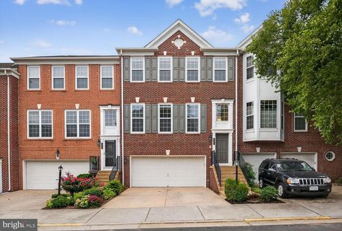 8908 Purple Lilac Cir, LORTON, VA, 22079-5640 | Card Image