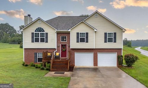 300 Melanie Ct, Bowdon, GA, 30108-1239 | Card Image