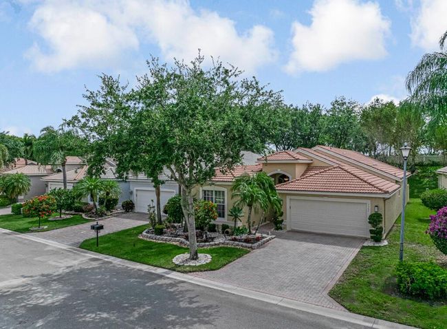 7562 Starfish Reef Ln, House other with 3 bedrooms, 2 bathrooms and null parking in Lake Worth FL | Image 44