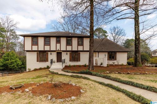 2578 Foothills Dr, HOOVER, AL, 35226-2390 | Card Image