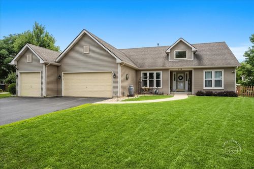 313 Carrie Ct, North Aurora, IL, 60542-9096 | Card Image