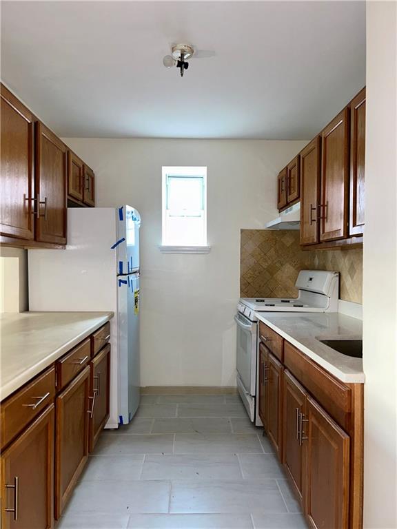 Logan St, Brooklyn, NY 11208
