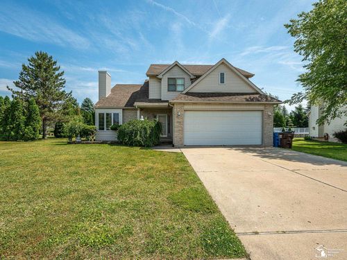 2960 E Country Ln, Monroe, MI, 48162-8924 | Card Image