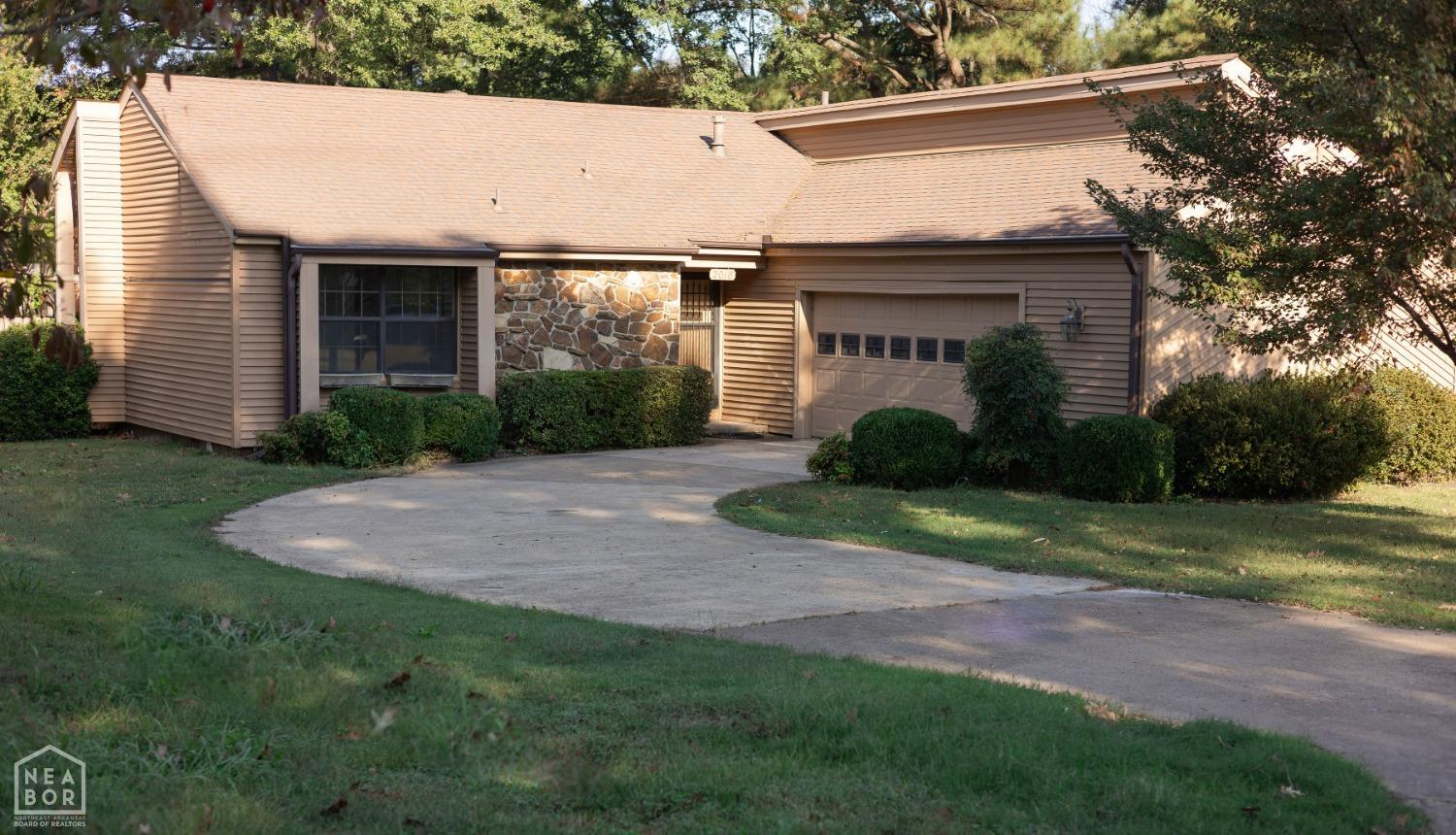 Cenwood Dr, Jonesboro, AR 72401