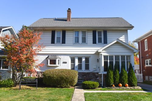 605 N Waiola Ave, La Grange Park, IL, 60526-5529 | Card Image