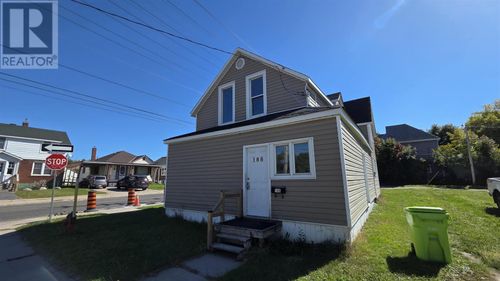 188 Dennis St, Sault Ste. Marie, ON, P6A2X3 | Card Image