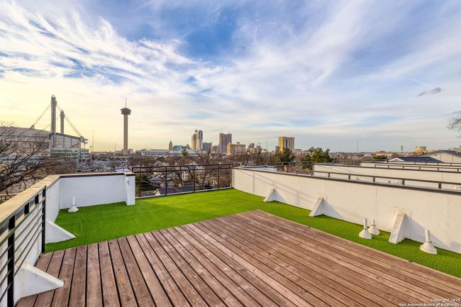 Roof Top Space | Image 29