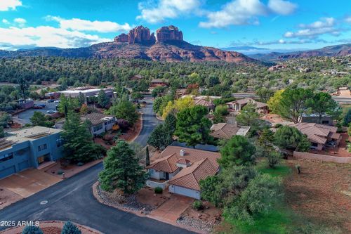 375 Indian Cliffs Rd, Sedona, AZ, 86336-7078 | Card Image