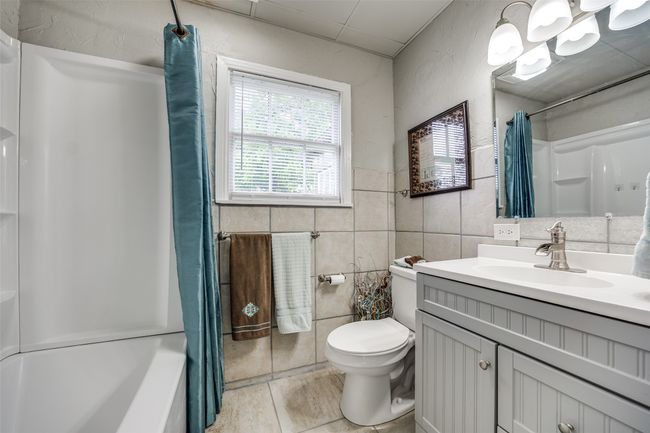 New tub and surround, 2023 | Image 22