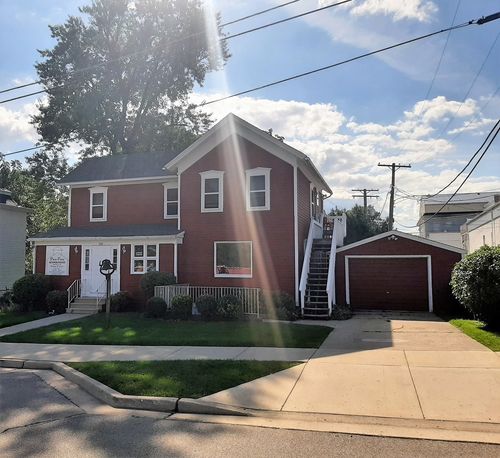 250 Peru St, Paw Paw, IL, 61353-8917 | Card Image