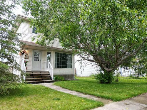 2 Hagerman Rd, Sylvan Lake, AB, T4S2K3 | Card Image
