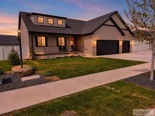 665 Hollow Dr, Idaho Falls, ID, 83401-3487 | Card Image