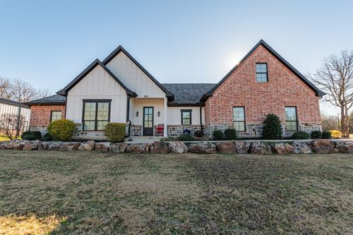 101 Lakeview Trl, Mabank, TX, 75147-1258 | Card Image