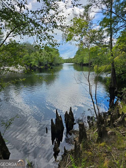 3047 John Burch Rd, Folkston, GA, 31537-7351 | Card Image