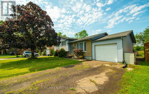 47 Elmvale Cres, Port Colborne, ON, L3K5X1 | Card Image