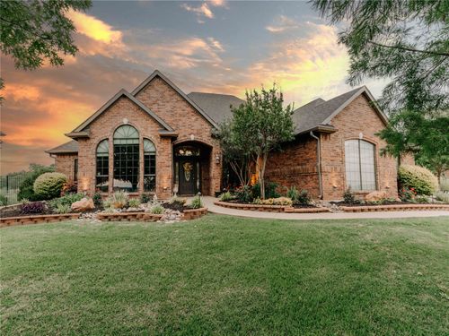 2138 Rohne Dr, Cedar Hill, TX, 75104-1009 | Card Image