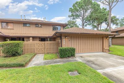 240 Heron Bay Circle, Townhouse with 2 bedrooms, 2 bathrooms and null parking in Lake Mary FL | Image 2