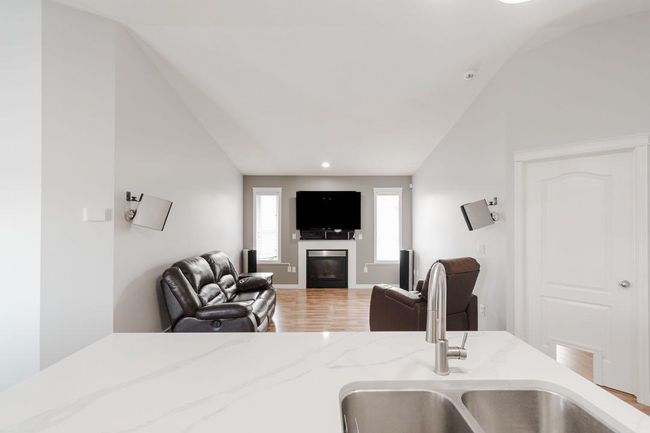 100 Swanson Crescent, House other with 4 bedrooms, 3 bathrooms and 5 parking in Fort Mcmurray AB | Image 11