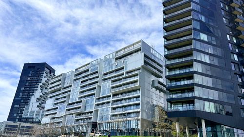 423-32 Trolley Cres, Toronto, ON, M5A0E8 | Card Image